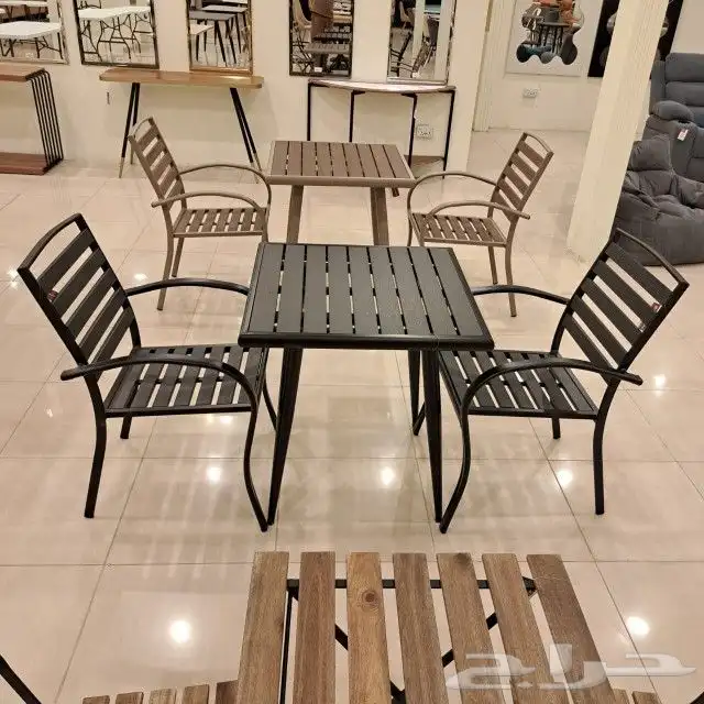 كراسي خارجية وطاولات 5