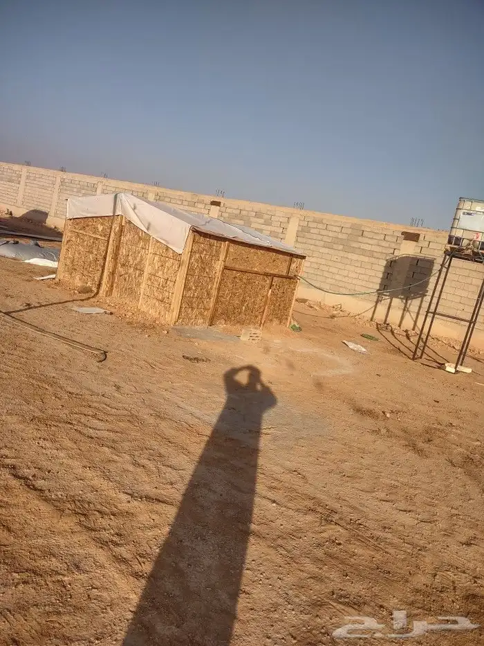 بيوت شعر مشبات خيام غرف خشب حمامات فيبر جلاس عربي وفرنجي 6