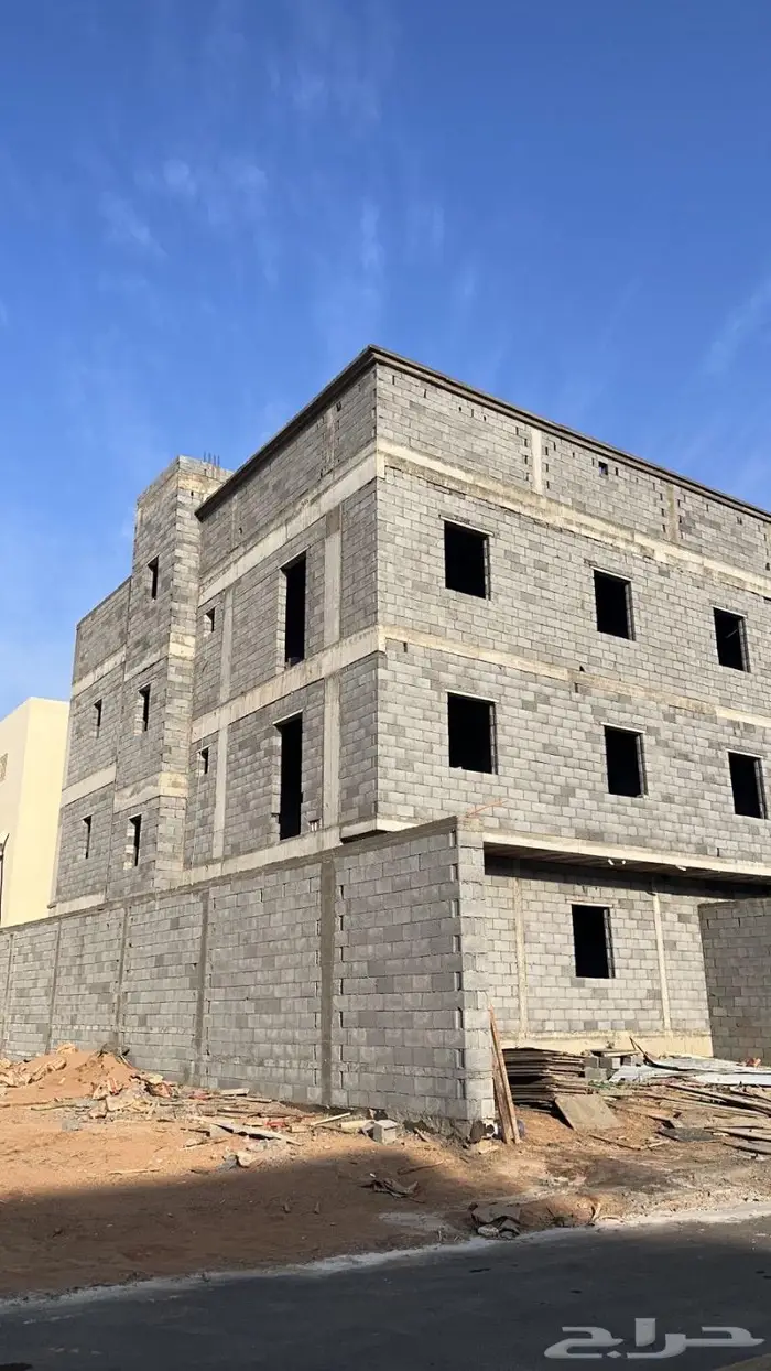 عمارة عظم للبيع بالعزيزية حي الدفاع 3