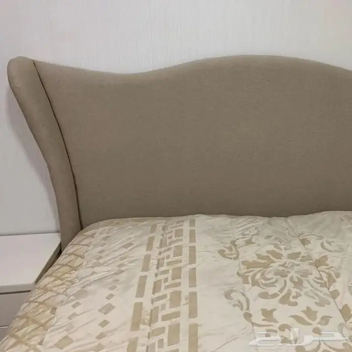 تفصيل غرفة نوم دولاب سرير تسريحة كمودينة جزامة مكتبة طاولة 4