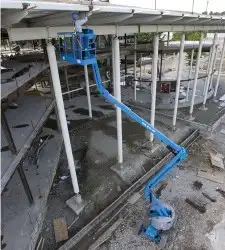 رافعات عمال سقالات كهربائيه سيزرلفت مانلفت للايجار في الرياض 6