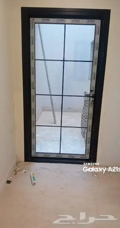 صناعية الثقبة 8