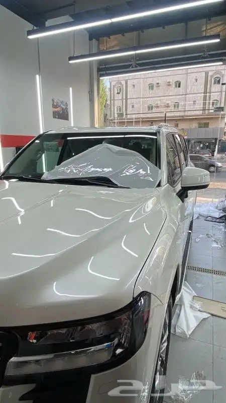 تلميع ساطع كامل السيارة مع طبقة واكس العرض محدود 0