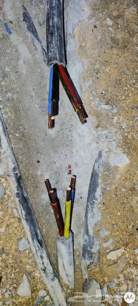 جهاز فحص كيابل الكهرباء جهاز كشف التماس الكهرباء والكابلات 7