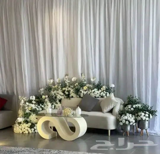 تاجير طاولات طعام 3