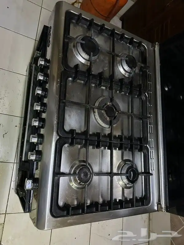 بتجاز للبيع الازاز الخرجي للباب مكسور موجود ف حي الرمال 1