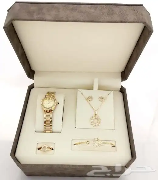 اطقم هدايا نسائية فاخرة 4