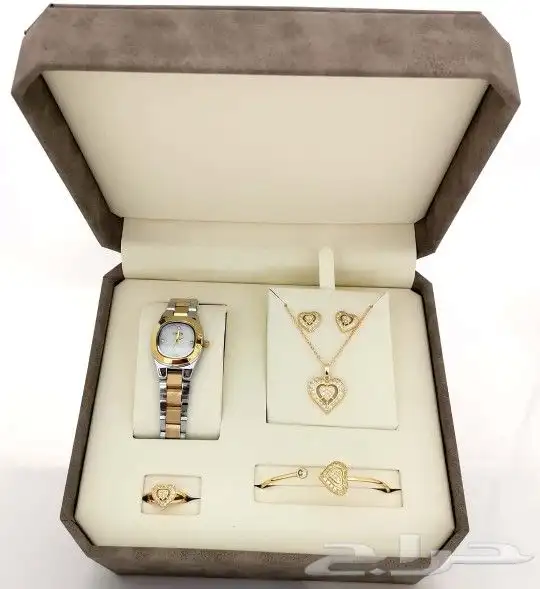 اطقم هدايا نسائية فاخرة 6