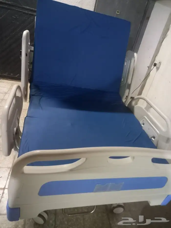 سرير طبي كهربائي عرض متر 1