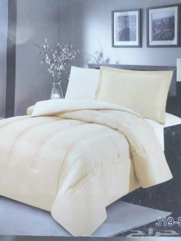 يوجد لديناء لحافات مكرو فايبر قطن وكمان مخمل ناعم 0