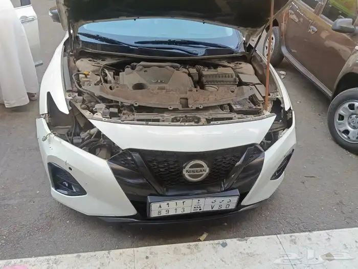 انوار السيارات عدسات ليزر هلا فايف كيو فايف شمعات اسطبات لمب 47