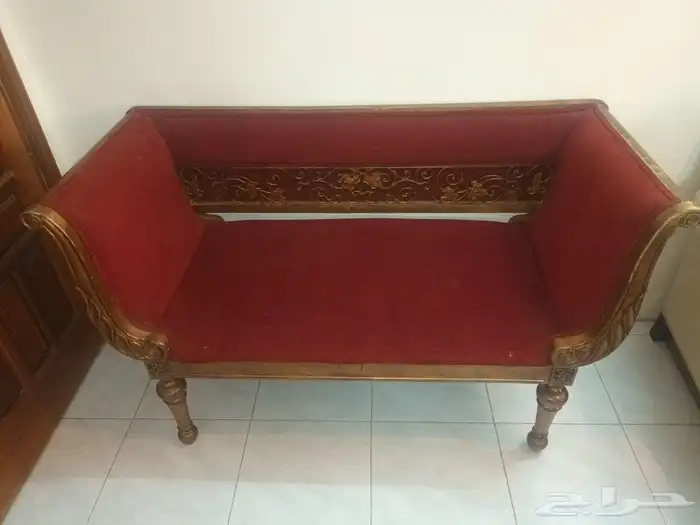 كنبة مستعملة للبيع 1