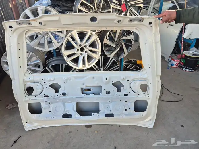 باب شنطه جيب لاندكروزر تورنق مديل 24 وكاله اصلي نظيفه شدبلد 4