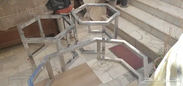 طاولات عدد 3 مع زجاج 5