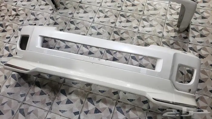 صدمات جيب لاند كروزر مستخدمه نضيف من 2008لين 2015وكاله 2