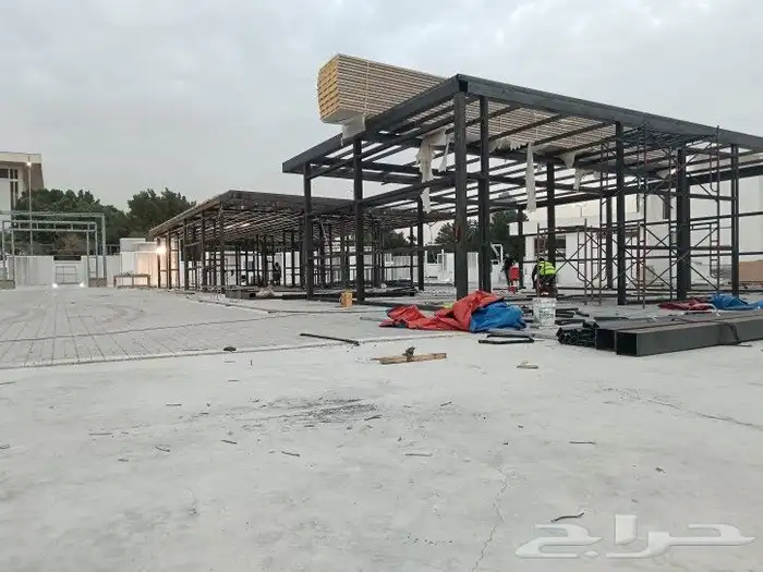 مضلات وسواتر وقرميد هناجر وجميع أعمال الحداده ت 1