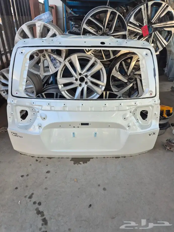 باب شنطه جيب لاندكروزر تورنق مديل 24 وكاله اصلي نظيفه شدبلد 2