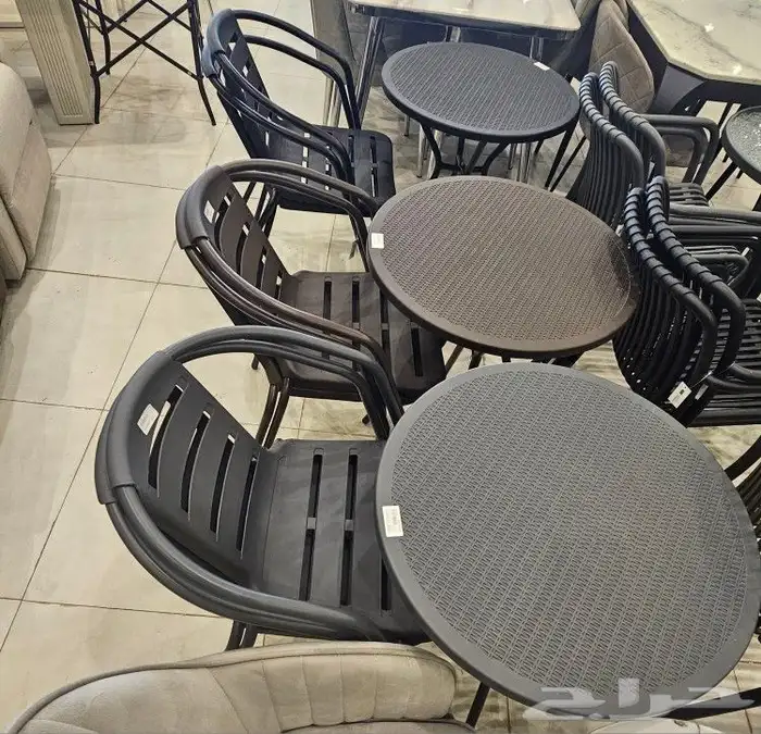 اطقم كرسيين وطاولة خارجي 15