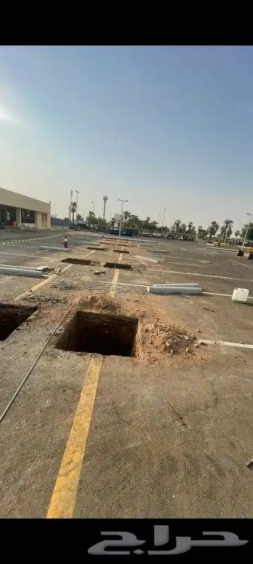 قواعد خرسانيه واسوار ومناهل غرف تفتيش 1