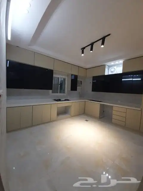 مطابخ خشب ألماني ومطابخ صاج والمنيوم ورخام صناعي وبورسلان 0