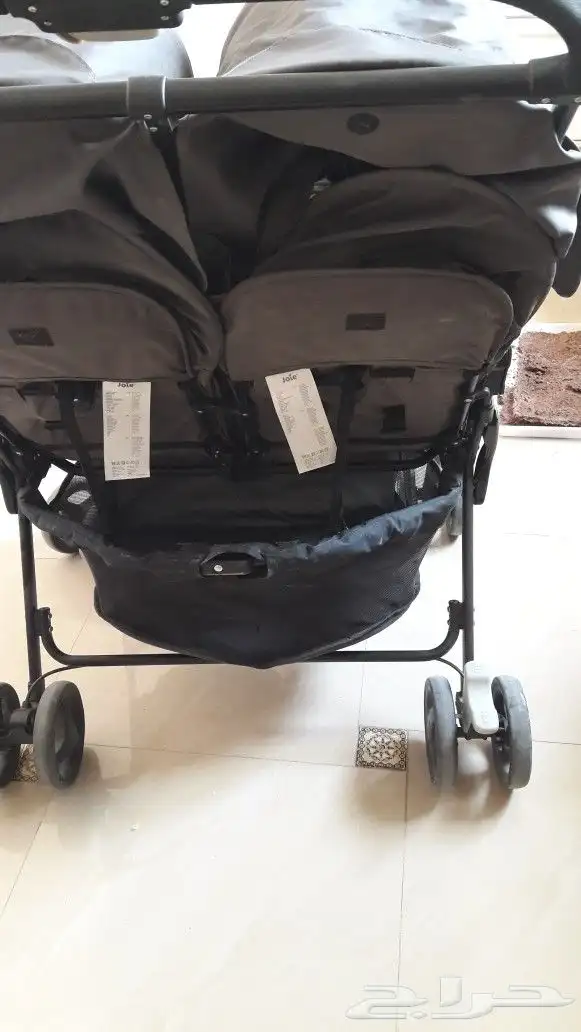 عربة اطفال لتوأم ماركة ( joie) الشهيرة استخدام خفيف 3
