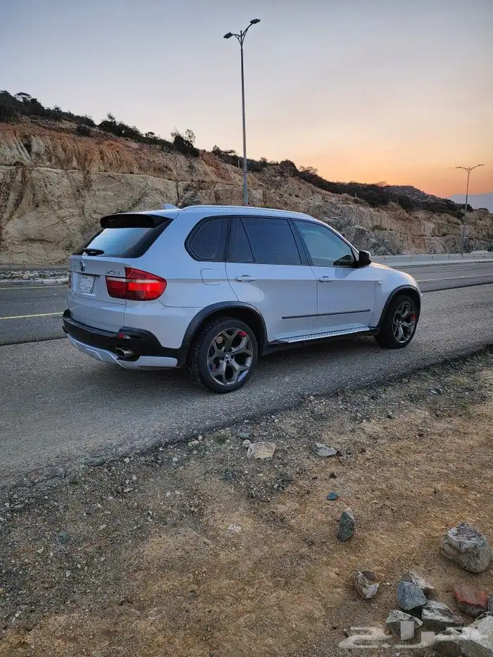 بي ام دبليو اكس فايف x5 v8 i50 تم تخفيض السعر 8