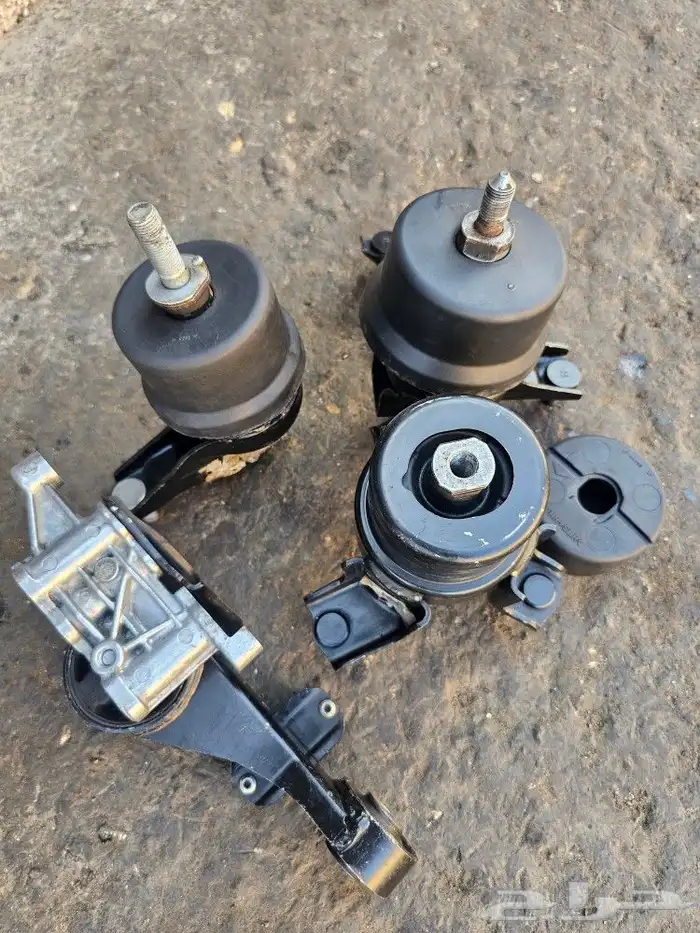 قطع غيار كامري 2012 - 2017 كراسي مكينه و عكوس 0