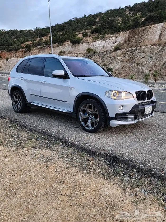 بي ام دبليو اكس فايف x5 v8 i50 تم تخفيض السعر 10