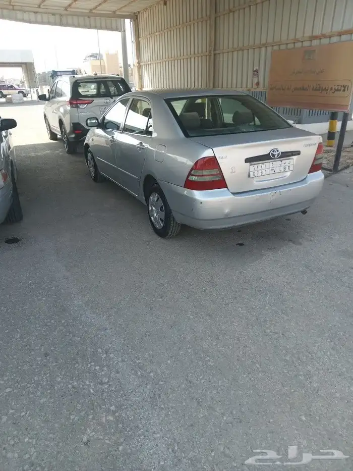 للبيع كورولا 2003 نضيف 6