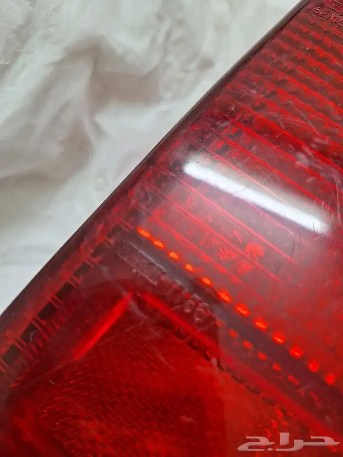 اصطب خلفي يمين للكرسيدا بوكس اصلي جديد82 83 3