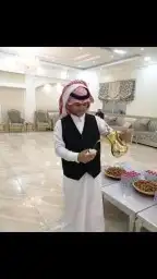 يوجد لدينا صبابين رجال ونساء كراسي طاولات كوشات مداخل 9