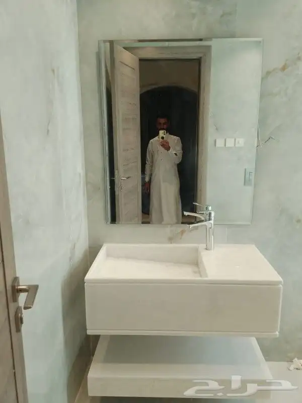 تفصيل كاونتر وطاولات ومغاسل رخام طبيعي وصناعي 12