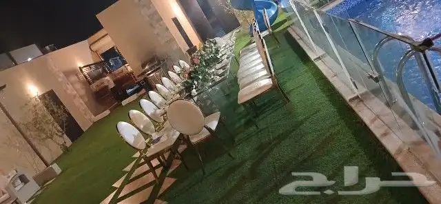 يوجد لدينا صبابين رجال ونساء كراسي طاولات كوشات مداخل 17