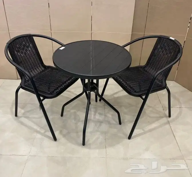 كرسيين وطاولة خارجي 1