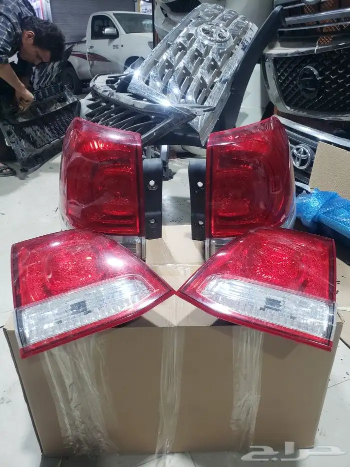 اسطبات خلفي لاند كروزر 2011 وكاله 1