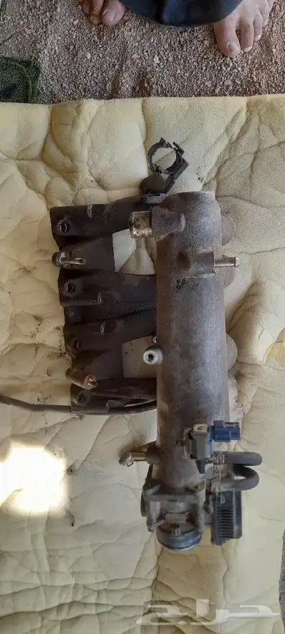قطع غيار صني 2010 متنوعه قير تماتيك كامل نظيف علبه دركسون 2