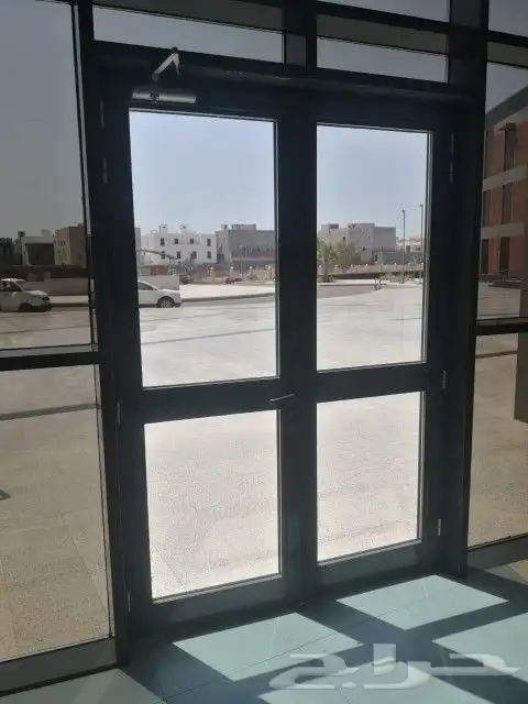المنيوم ابواب شبابيك واجهات شورات وسكوريت 19