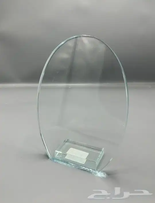 طباعة وتفصيل دروع مكاتب وتفصيل كرستال حسب الطالب 3