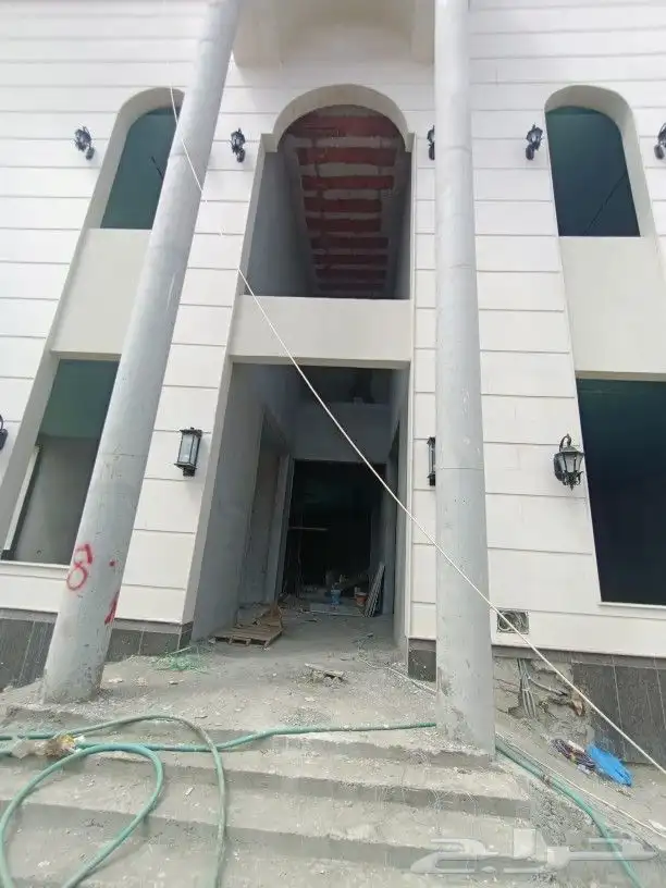 المنيوم ابواب شبابيك واجهات شورات وسكوريت 10