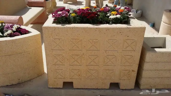 مستلزمات خرسانية قواعد أعمدة إنارة مناهيل زينة حدائق 23