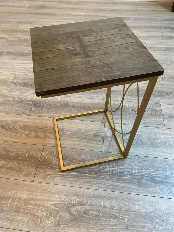 لوحه وستاره وطاوله للبيع 5