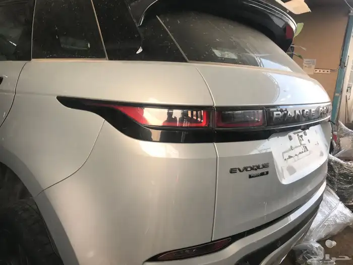 قطع غيار بنتلي مزراتي رنج روفر اودي بورش BM مرسيديس 5