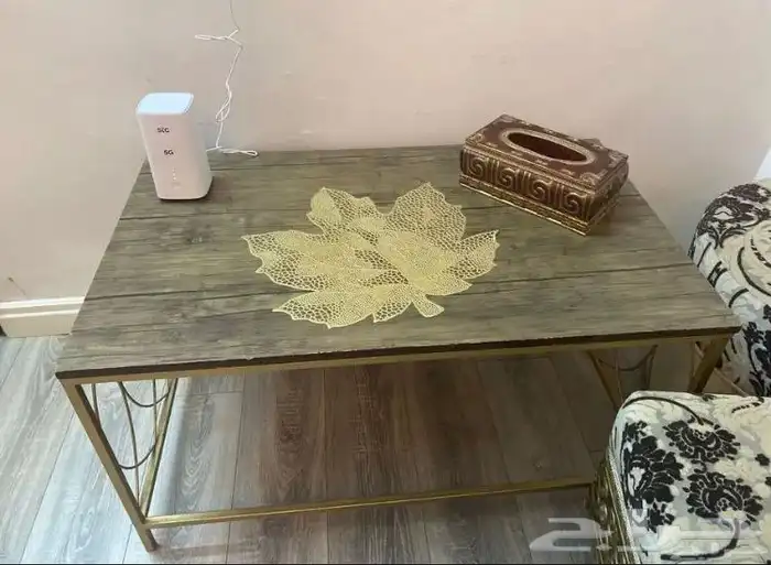 لوحه وستاره وطاوله للبيع 3