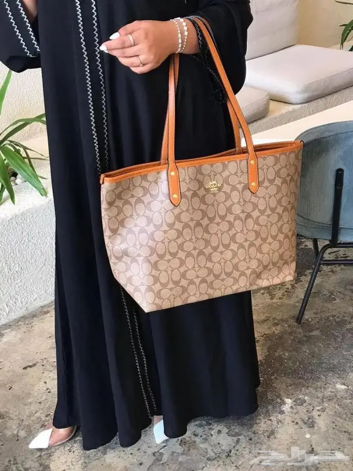 شنط للجامعيات كبير توري TORY كوتش COACH بورش يطلق عليها سلة 7