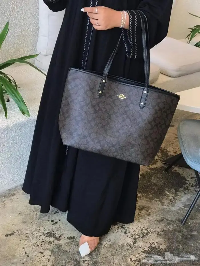 شنط للجامعيات كبير توري TORY كوتش COACH بورش يطلق عليها سلة 8