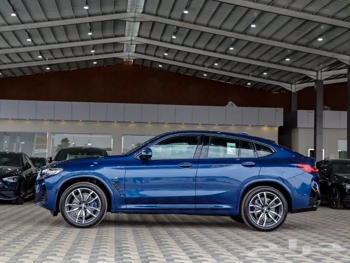 BMW X4 XDRIVE 30i 2023 فل كامل الناغي 6