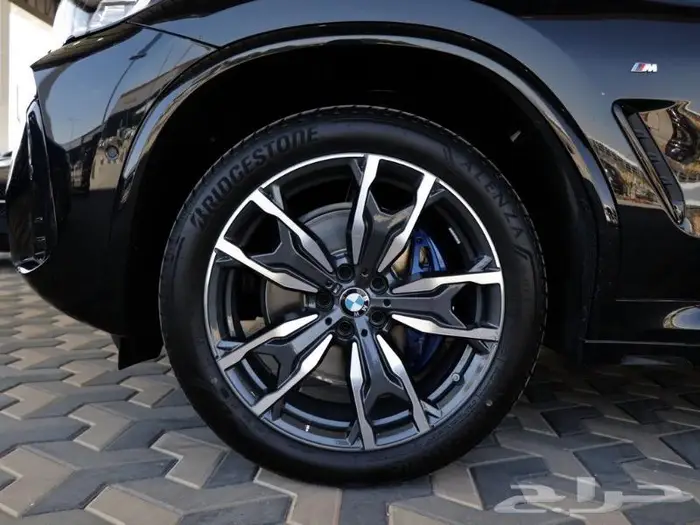 BMW X4 XDRIVE 30i 2023 فل كامل الناغي 26