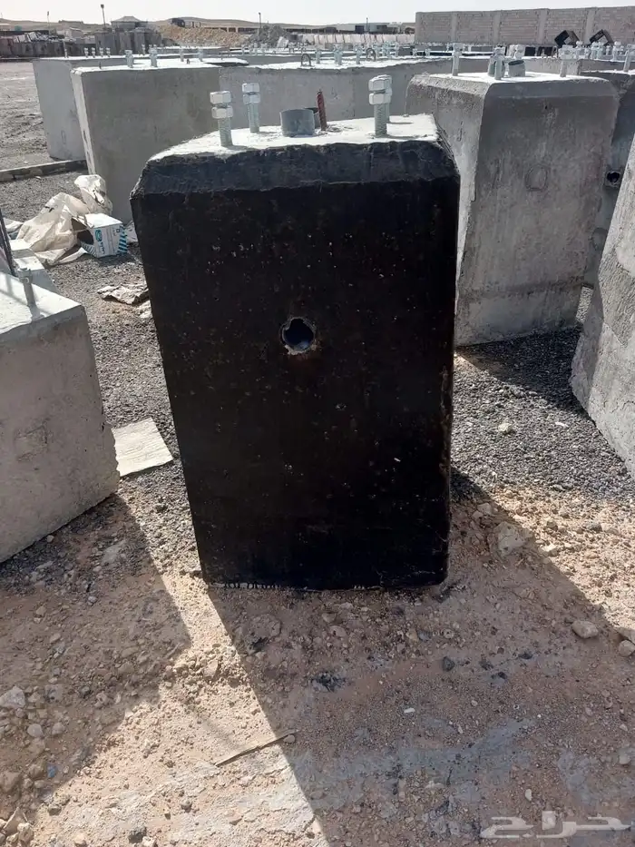 مستلزمات خرسانية قواعد أعمدة إنارة مناهيل زينة حدائق 16