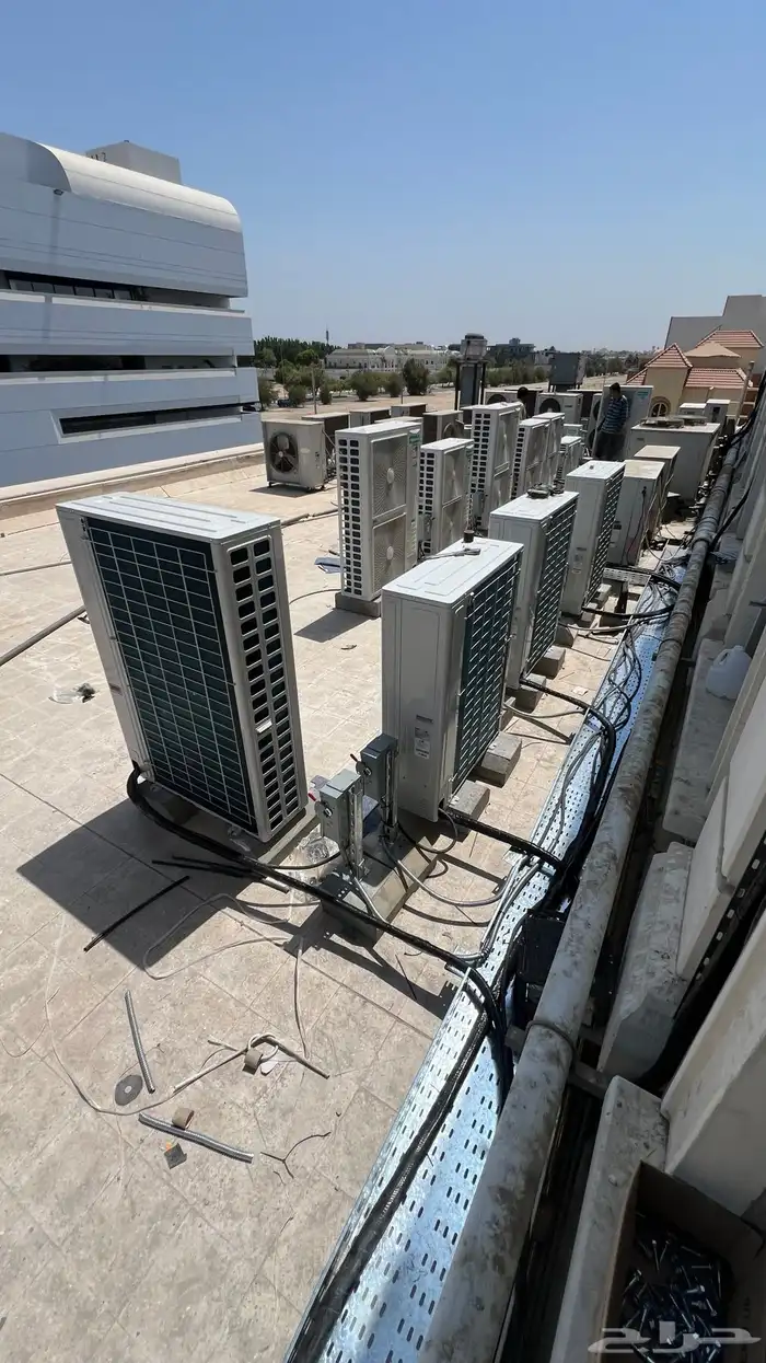 دكت مكيفات مركزية واعمال الكلادينج 10