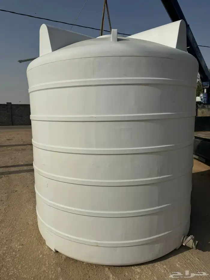 خزان ماء للبيع 10الف التر يعني 10طن شركت الوطني 3